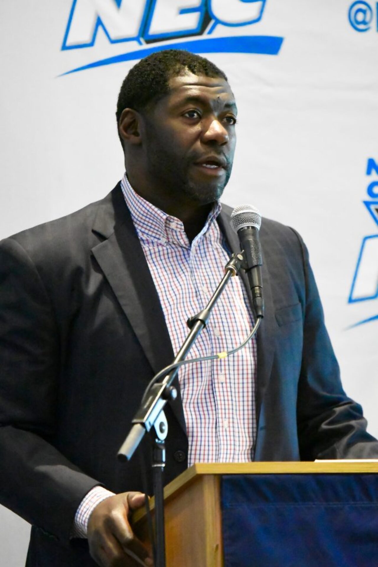 Roman Oben