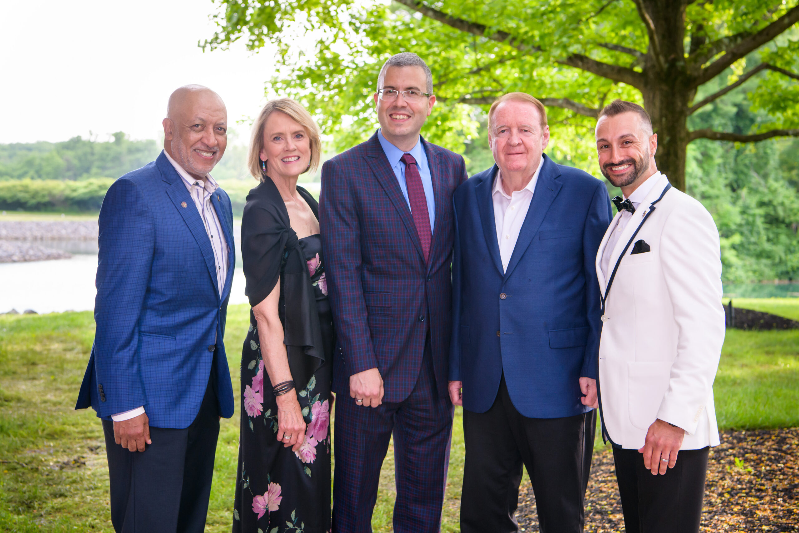 Image of group of honorees