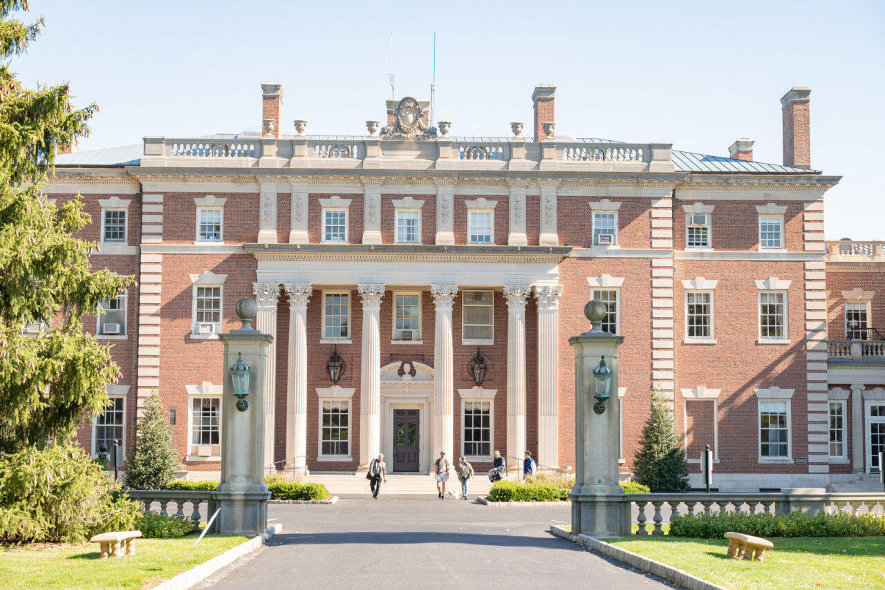 A picture of the Florham Campus estate.