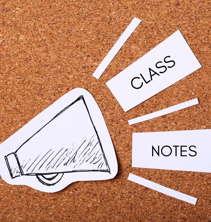 A class notes call out on a corkboard.