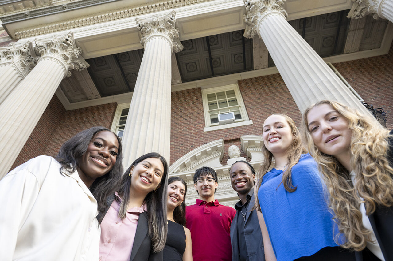 Seven FDU students