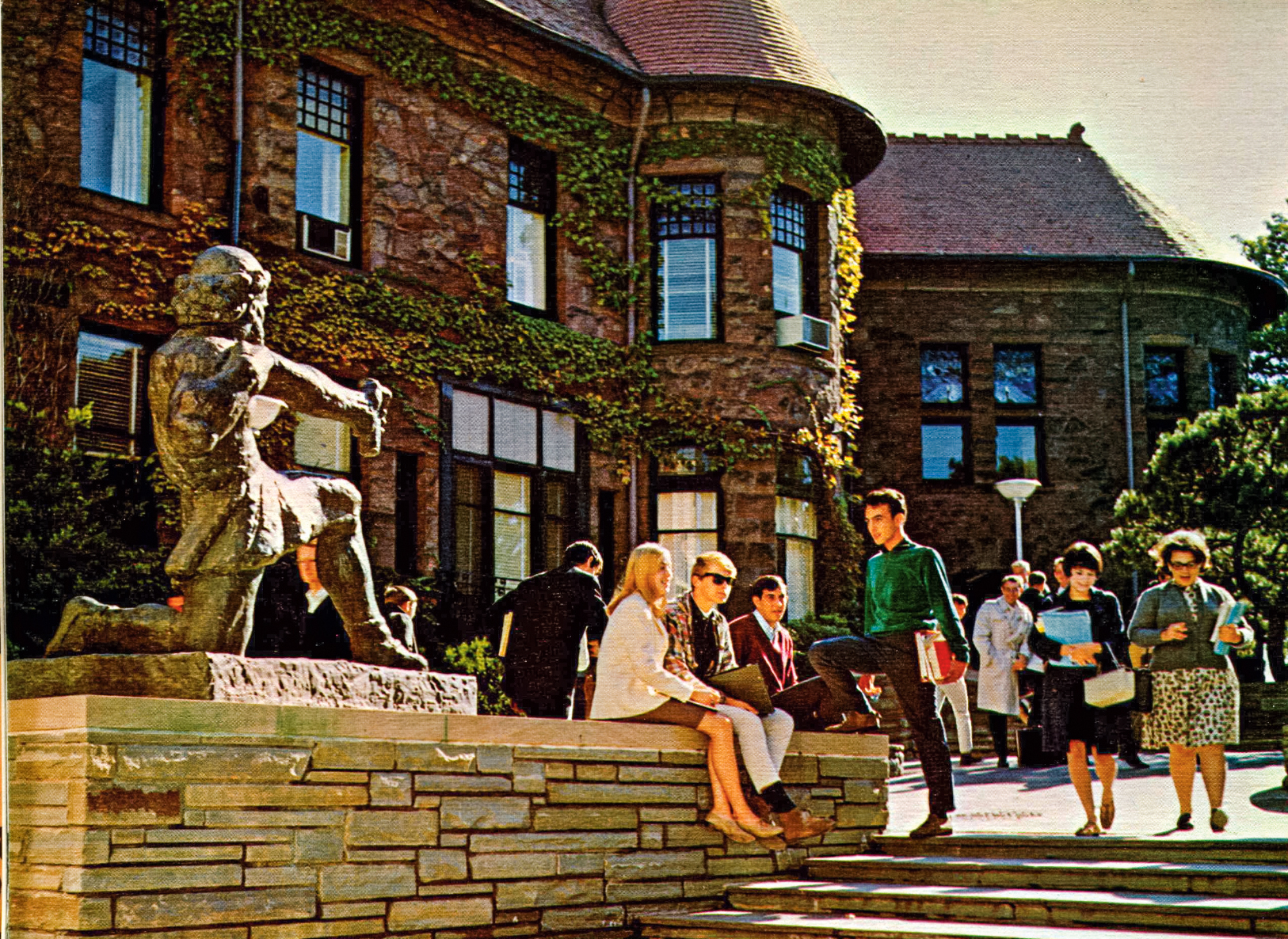 A vintage photo of a collage campus quad.